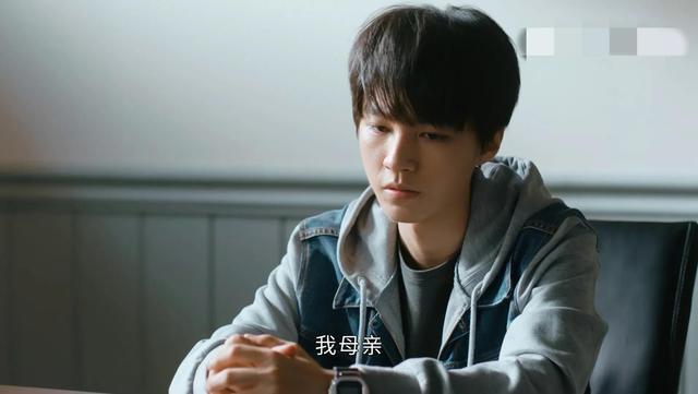 王俊凯、张译主演《重生之门》播了10集，优点和缺点一样多(重生之门王俊凯有感情戏吗)