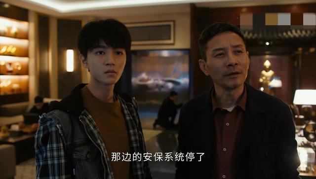 王俊凯、张译主演《重生之门》播了10集，优点和缺点一样多(重生之门王俊凯有感情戏吗)