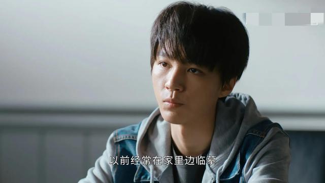 王俊凯、张译主演《重生之门》播了10集，优点和缺点一样多(重生之门王俊凯有感情戏吗)