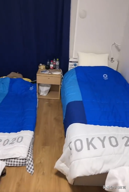 心酸!举重奥运冠军李雯雯住奥运村睡地上,怕睡塌了纸板床还得赔钱-女子举重运动员李雯雯