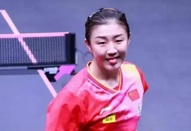 陈梦王曼昱陷入奥运女单漩涡中不能自拔，孙颖莎置身事外逍遥自在-陈梦王曼昱奥运双打夺冠视频