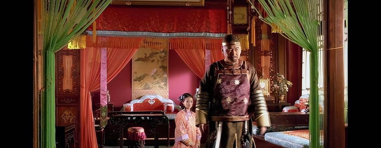 步步惊心：看到同样被姐夫垂涎的玉娆，才懂若曦爱上八哥有多正常