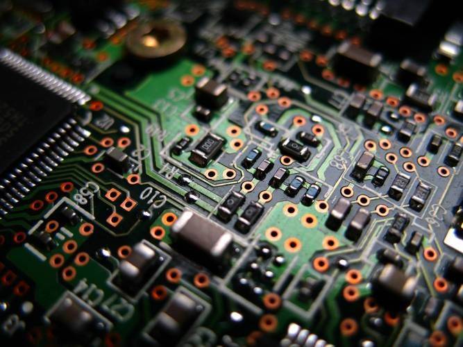 突破传统：单片机PCB 设计的前沿趋势